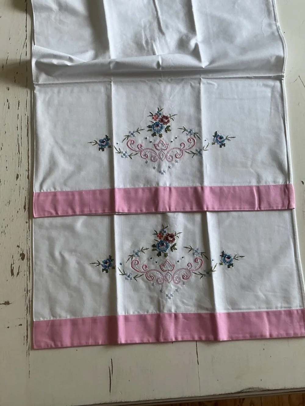 8 Vintage 100% Cotton White Floral Embroidered pillowcases